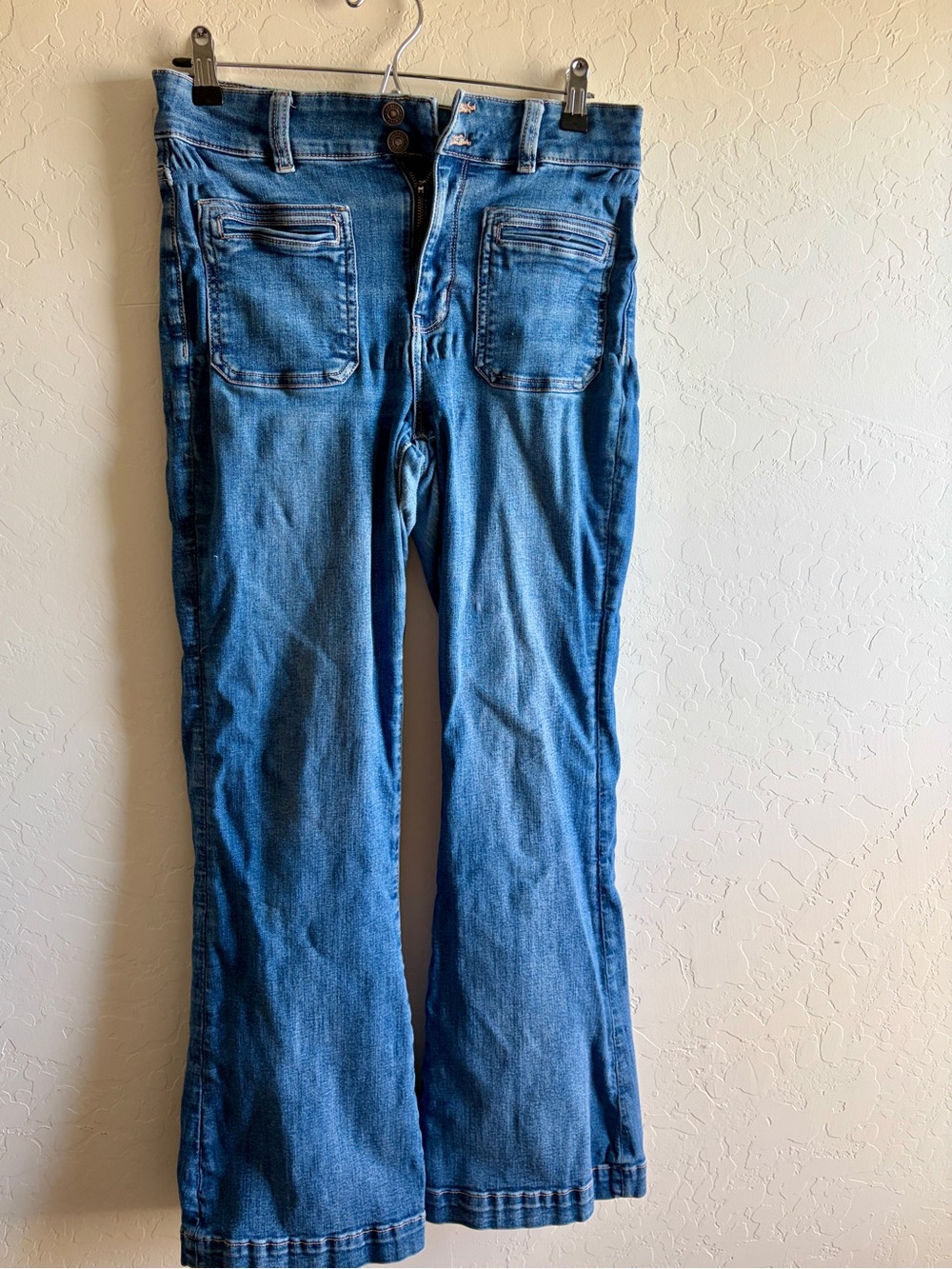 American Eagle Outfitters High-Rise Medium Blue Bootcut Jeans